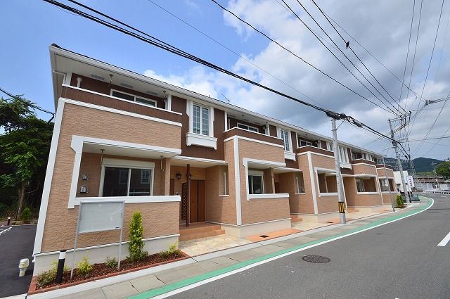 レオ・シャンボールの外観画像