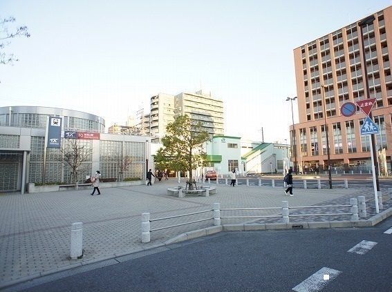 近くの南流山駅まで670m（徒歩9分）