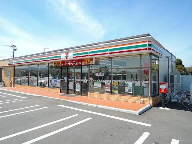 近くのセブンイレブンまで170m(徒歩3分)