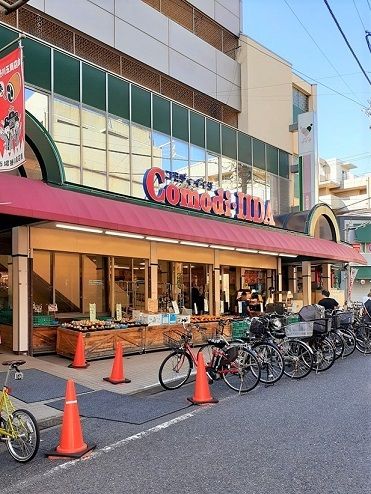 近くのコモディイイダ滝野川店まで185m(徒歩3分)