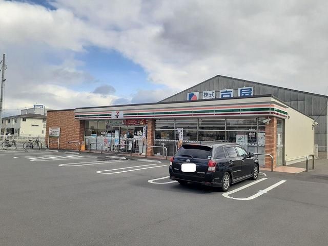 近くのセブンイレブン岡山西市店まで750m（徒歩10分）