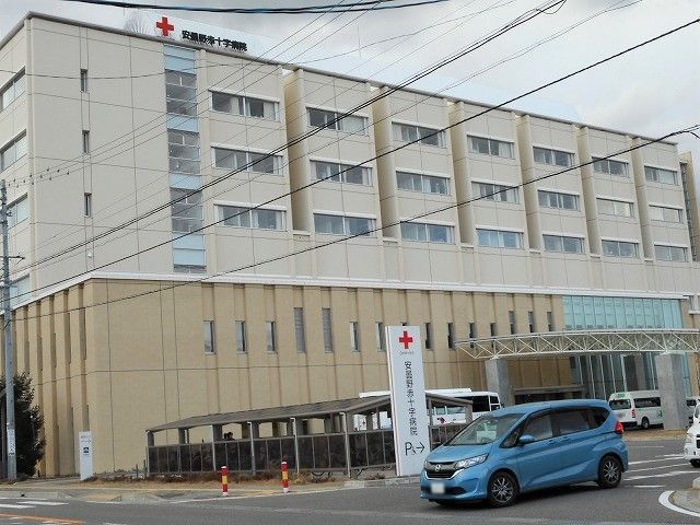 近くの安曇野赤十字病院まで1,600m（徒歩20分）