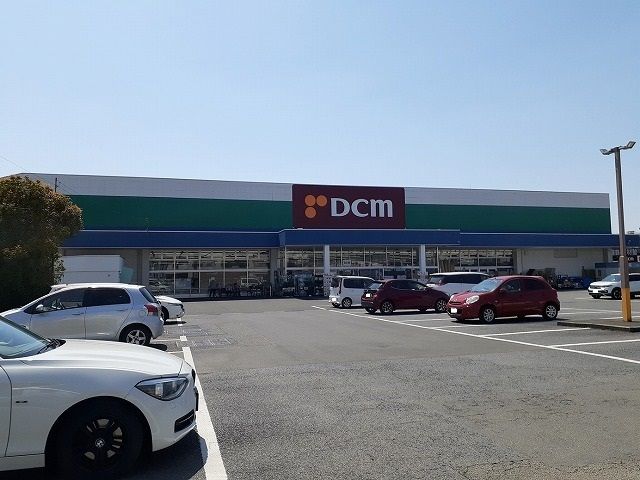 近くのＤＣＭ池田店まで1,400m（徒歩18分）