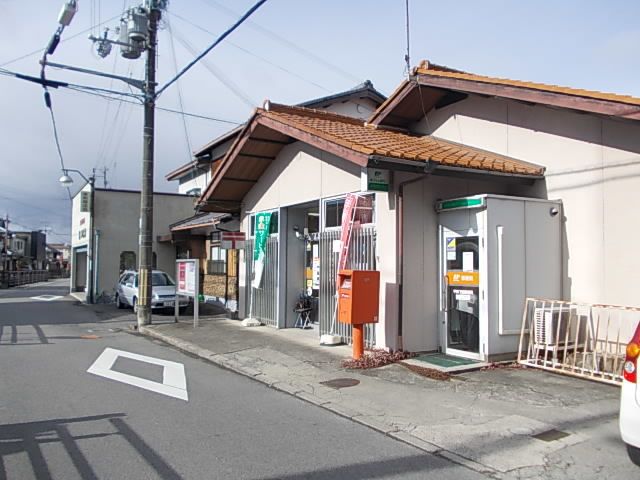 近くの甲西下田郵便局まで70m(徒歩1分)