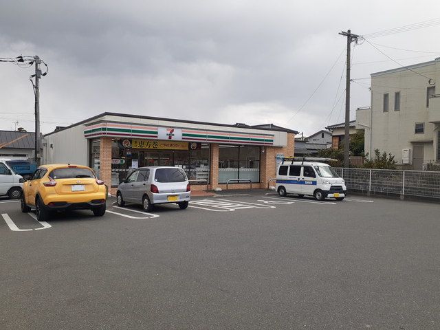 近くのセブンイレブン福岡拾六町2丁目まで100m(徒歩2分)