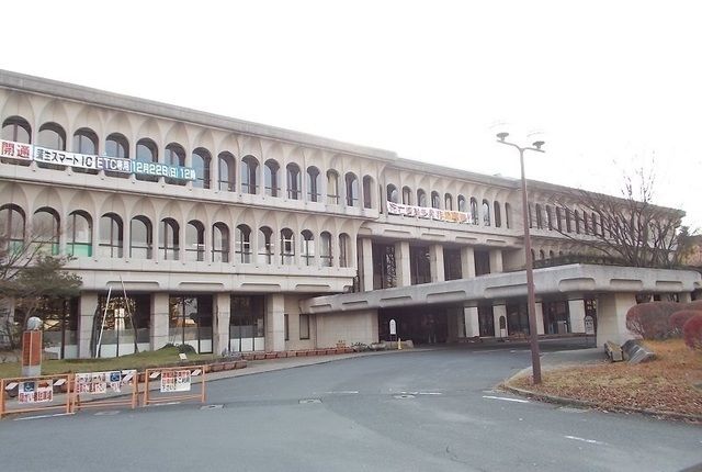 近くの東近江市役所様まで600m（徒歩8分）