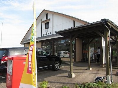近くの応神郵便局様まで850m（徒歩11分）