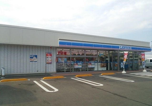 近くのローソン福島宮代店まで600m(徒歩8分)