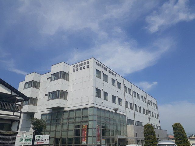 近くの病院まで1,300m（徒歩17分）