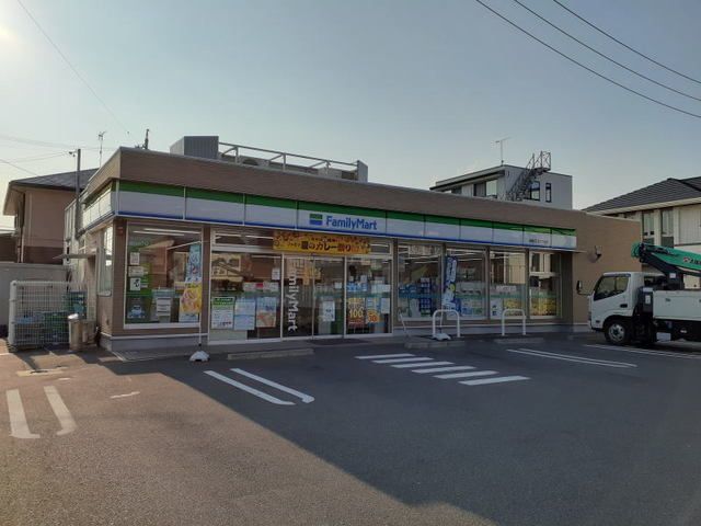 近くのファミリーマート 岡崎江口まで500m（徒歩7分）