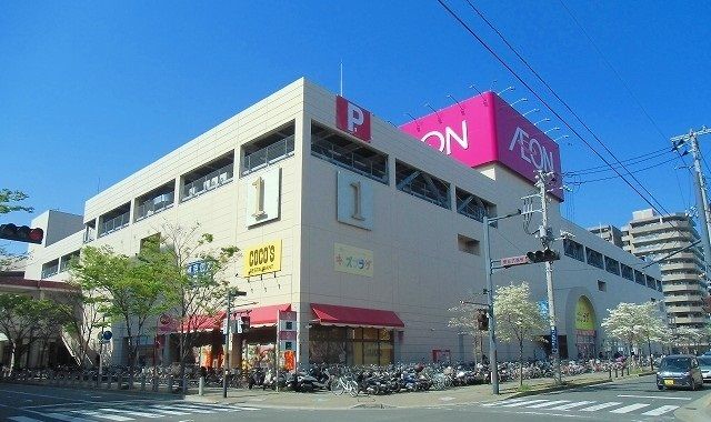 近くのイオン市川妙典店まで500m（徒歩7分）