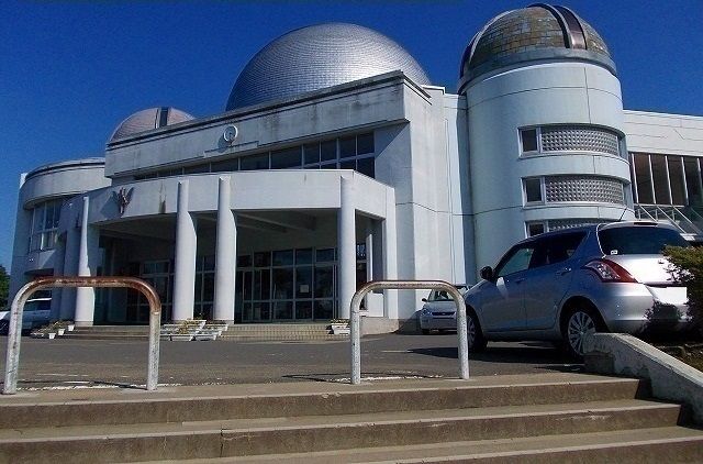 近くの秋田市立御所野小学校まで1,400m（徒歩18分）