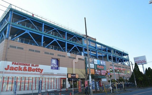 近くのSHOPSまで1,700m(徒歩22分)