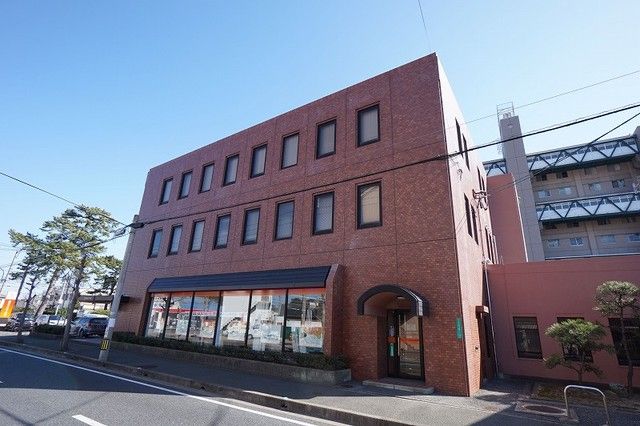 近くの西日本シティ銀行 芦屋支店まで1,100m(徒歩14分)