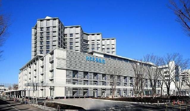 近くの北里大学病院まで2,500m(徒歩32分)
