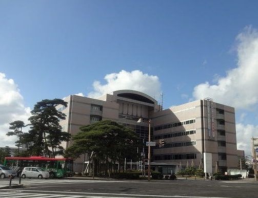 近くの新潟市役所まで2,800m(徒歩35分)