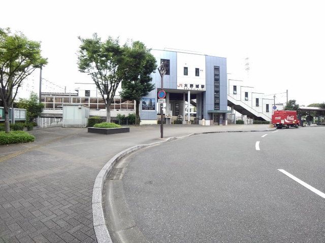 近くの駅まで1,200m（徒歩15分）