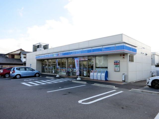 近くのローソン 岡崎竜美南店まで350m（徒歩5分）