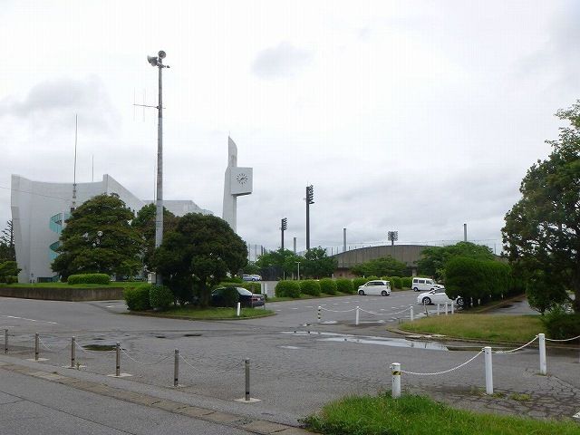 近くの袖ヶ浦市営野球場まで850m（徒歩11分）