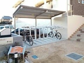 駐輪場が至近