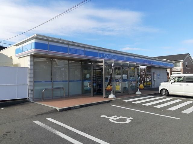 近くのローソンまで500m(徒歩7分)
