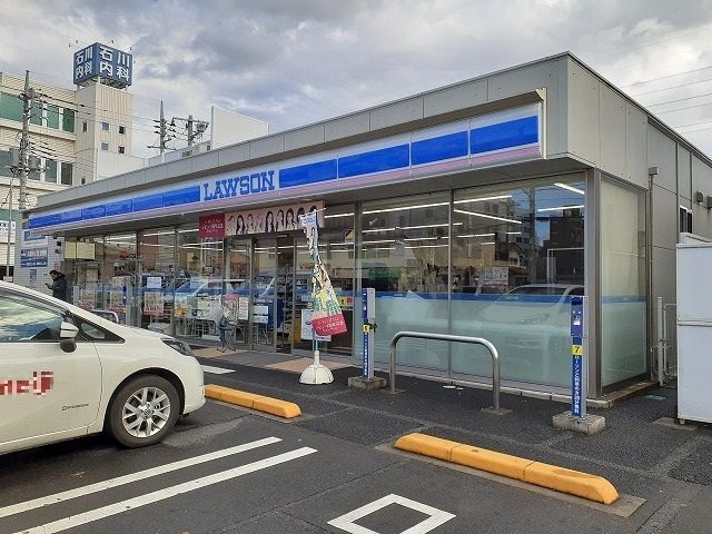 近くのコンビニまで500m（徒歩7分）