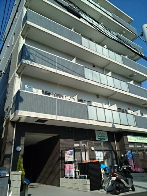 KMG横浜の外観画像