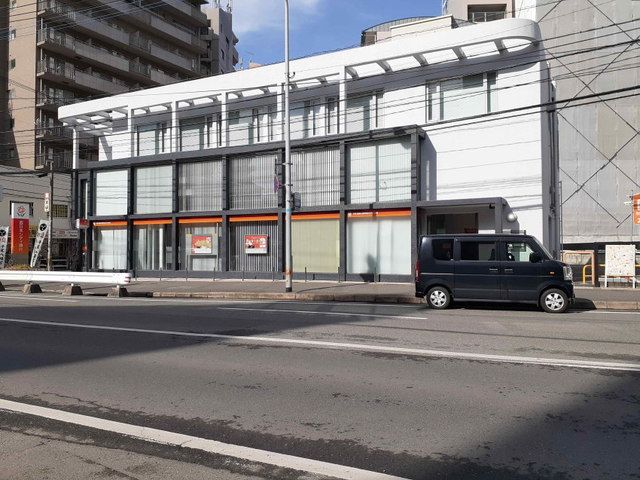 近くの西日本シティ銀行平尾支店まで500m（徒歩7分）