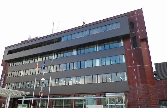 近くの裾野市役所まで1,300m（徒歩17分）