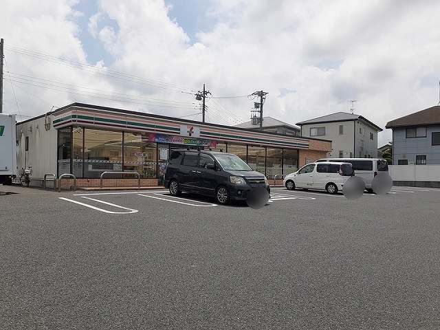 近くのセブンイレブン清見台東３丁目店まで750m（徒歩10分）