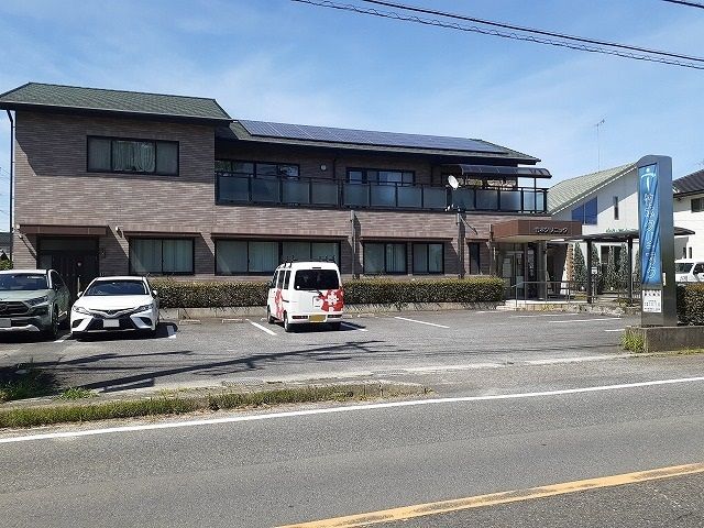 近くの竹本クリニックまで391m（徒歩5分）