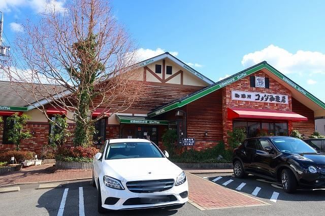 近くのコメダ珈琲店まで550m（徒歩7分）