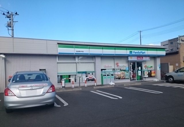 近くのファミリーマート仙台西の平店まで750m（徒歩10分）