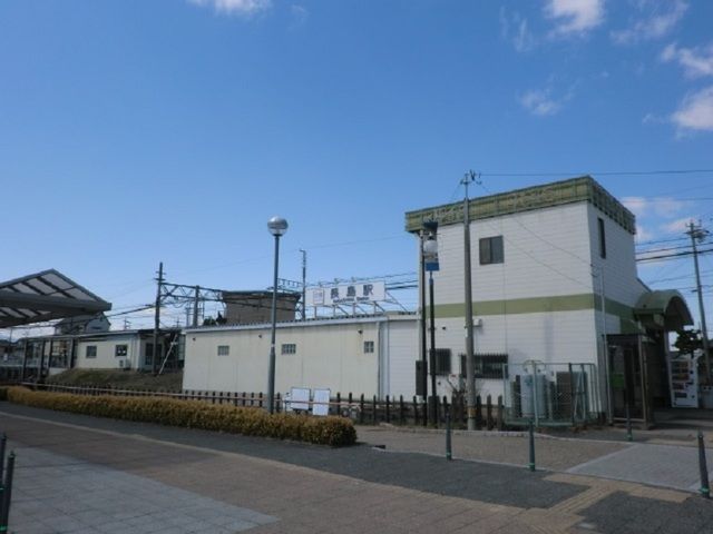 近くの近鉄長島駅まで750m(徒歩10分)