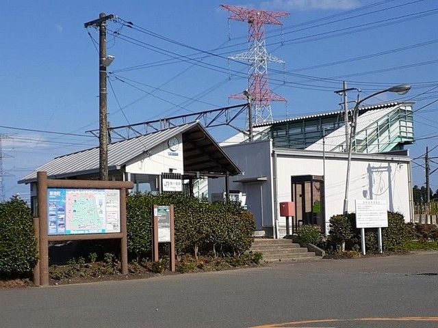 近くの駅まで1,400m（徒歩18分）