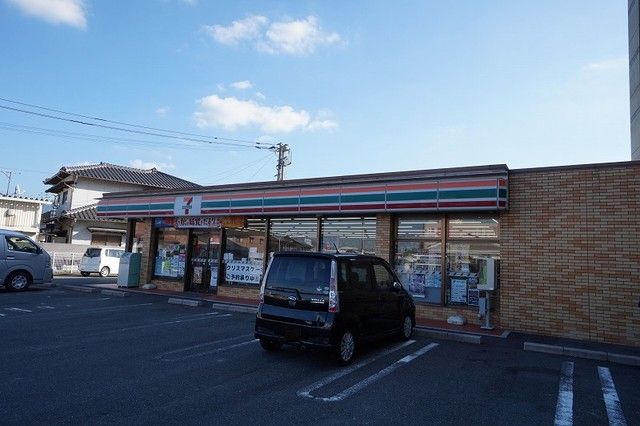 近くのセブンイレブン　八幡木屋瀬店まで600m（徒歩8分）