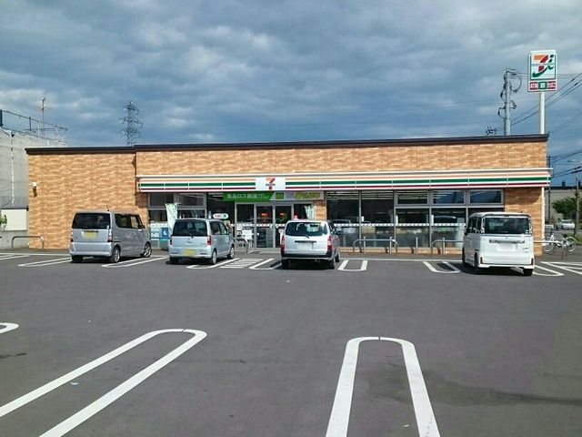 近くのセブンイレブン旭川南5条店まで900m(徒歩12分)