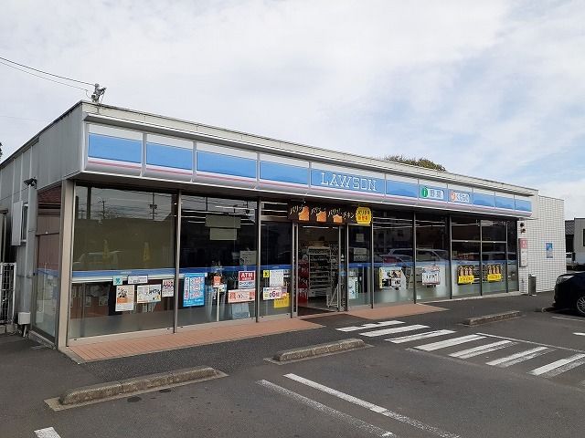 近くのローソン小林中央通り店まで1,000m（徒歩13分）
