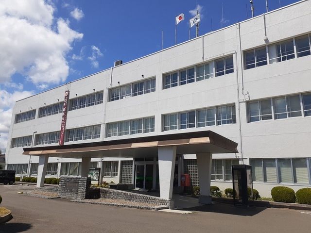 近くの役所まで1,800m（徒歩23分）