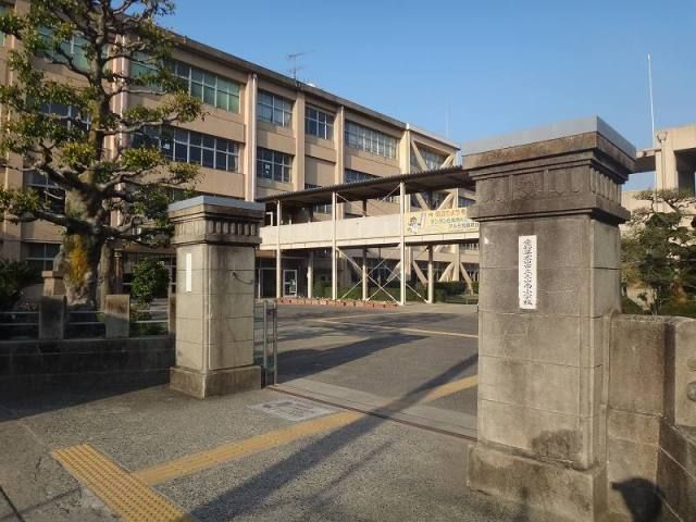 近くの犬山市立 犬山南小学校まで600m(徒歩8分)
