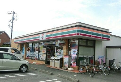 近くのセブンイレブン 沼津島郷店まで550m（徒歩7分）
