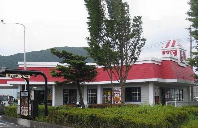 近くのケンタッキーフライドチキンまで350m（徒歩5分）