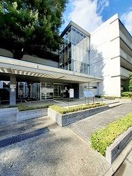 近くの竹川病院まで170m（徒歩3分）