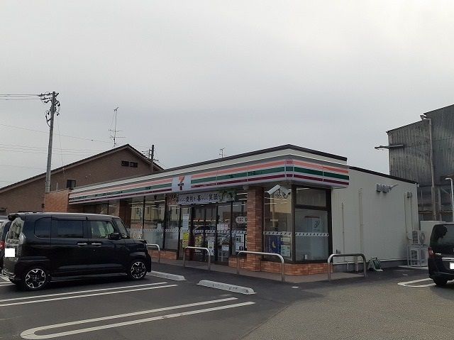 近くのセブンイレブン 浜松西ヶ崎町まで400m(徒歩5分)