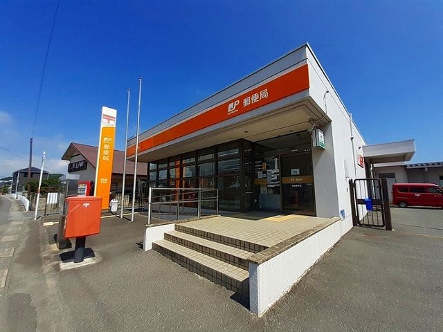 近くの鳴瀬郵便局まで500m（徒歩7分）