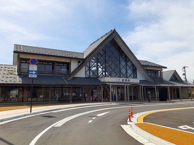 近くのあいの風とやま鉄道福岡駅まで820m(徒歩11分)