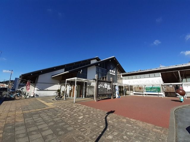 近くの駅まで600m（徒歩8分）