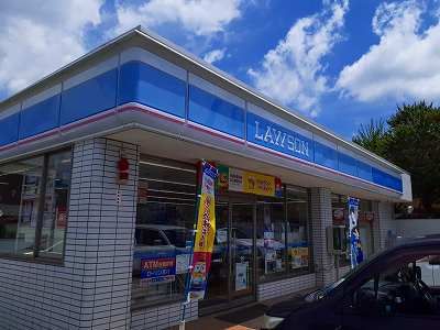 近くのローソン千葉誉田店まで430m（徒歩6分）