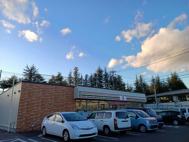 近くのセブンイレブン仙台加茂４丁目店まで650m（徒歩9分）