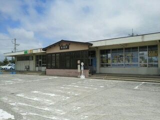 近くの象潟駅まで640m（徒歩8分）